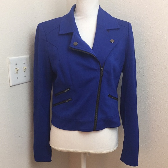 bebe Jackets & Blazers - Stunning Bebe Royal Blue Cropped Jacket